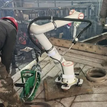 Extended-Reach Collaborative Welding Robot